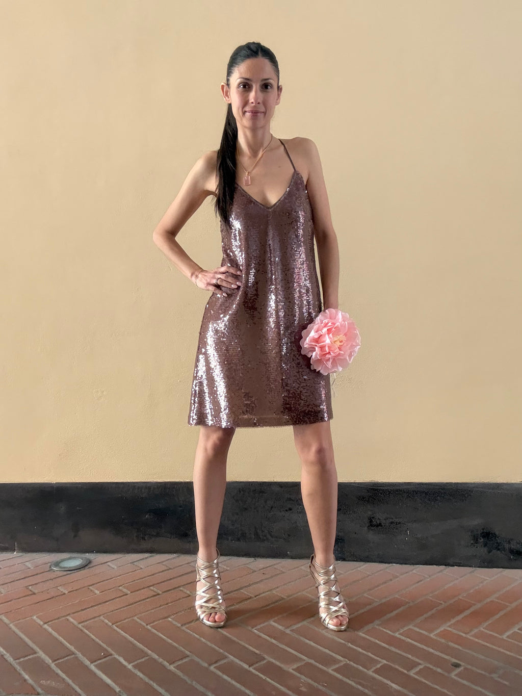 Abito Corto con Paillettes