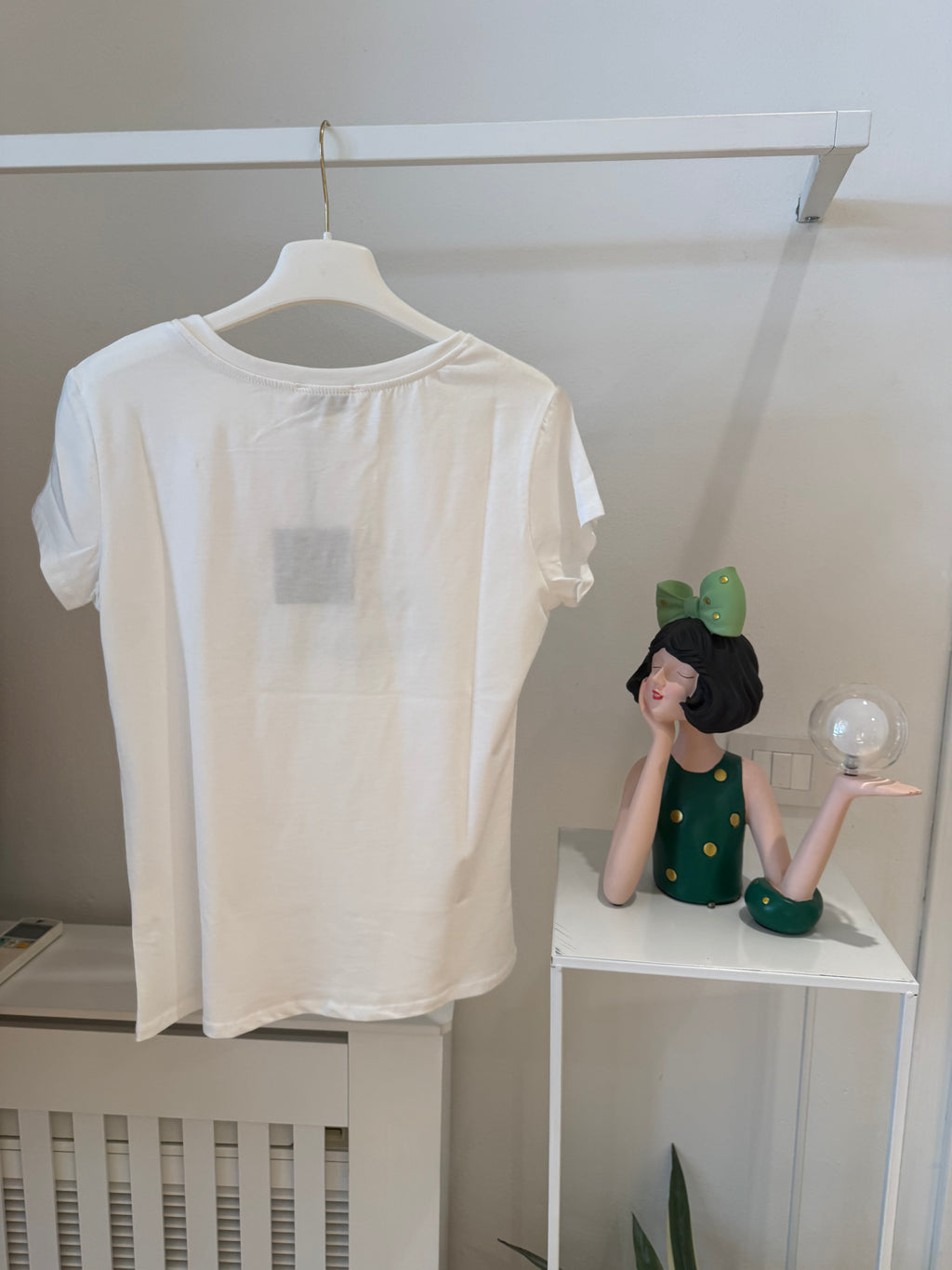 T shirt con scritta