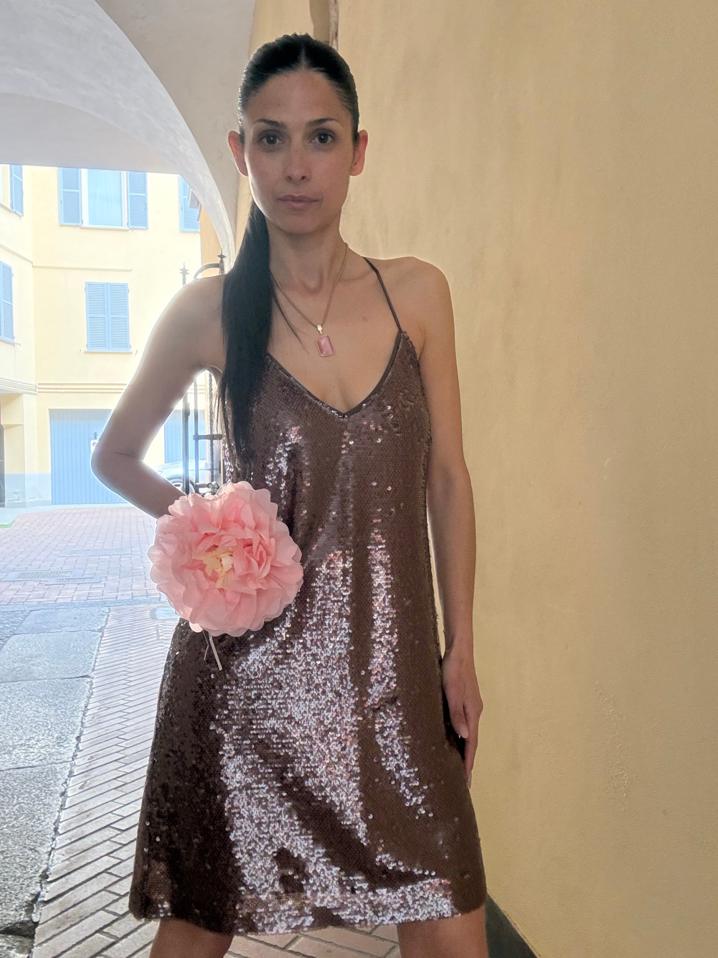 Abito Corto con Paillettes
