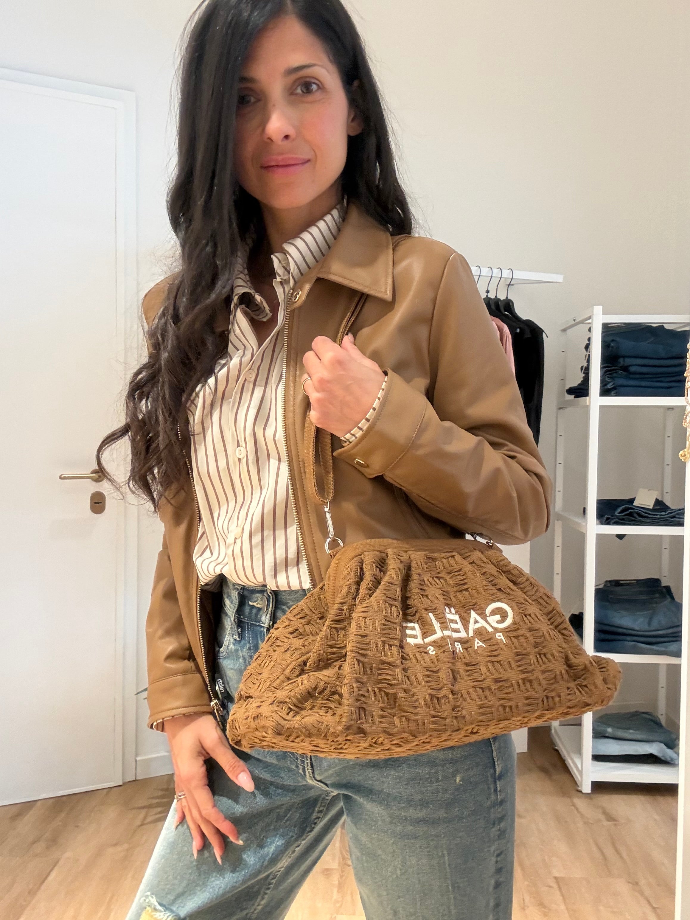 Maxi Pochette con Ricamo