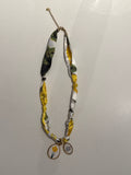 Collana foulard “mai contro il cuore””