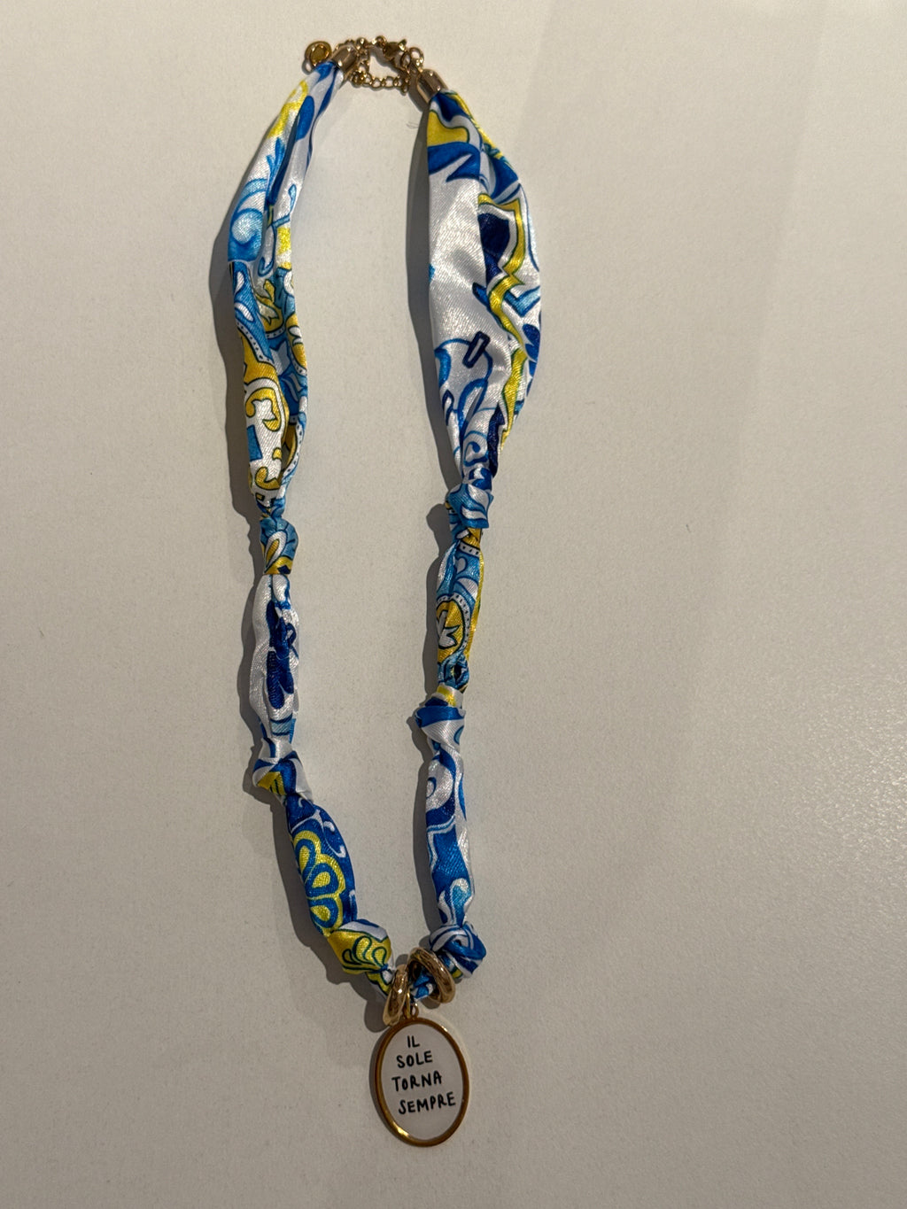 Collana Foulard ‘’ il sole torna sempre
