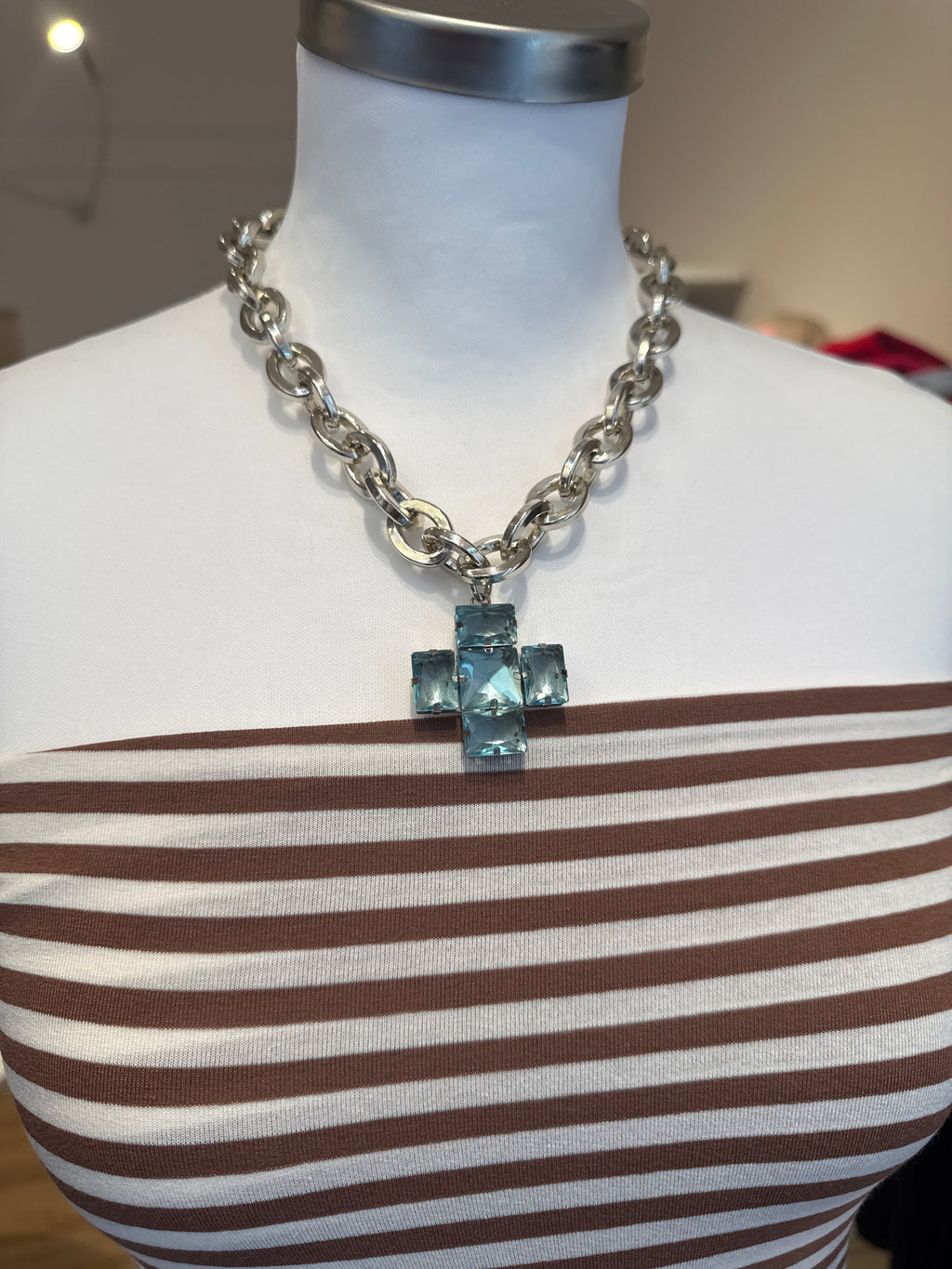 Collana croce azzurra