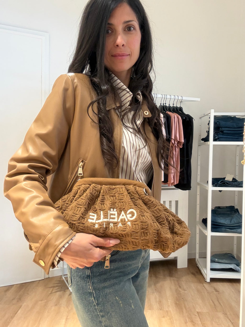 Maxi Pochette con Ricamo