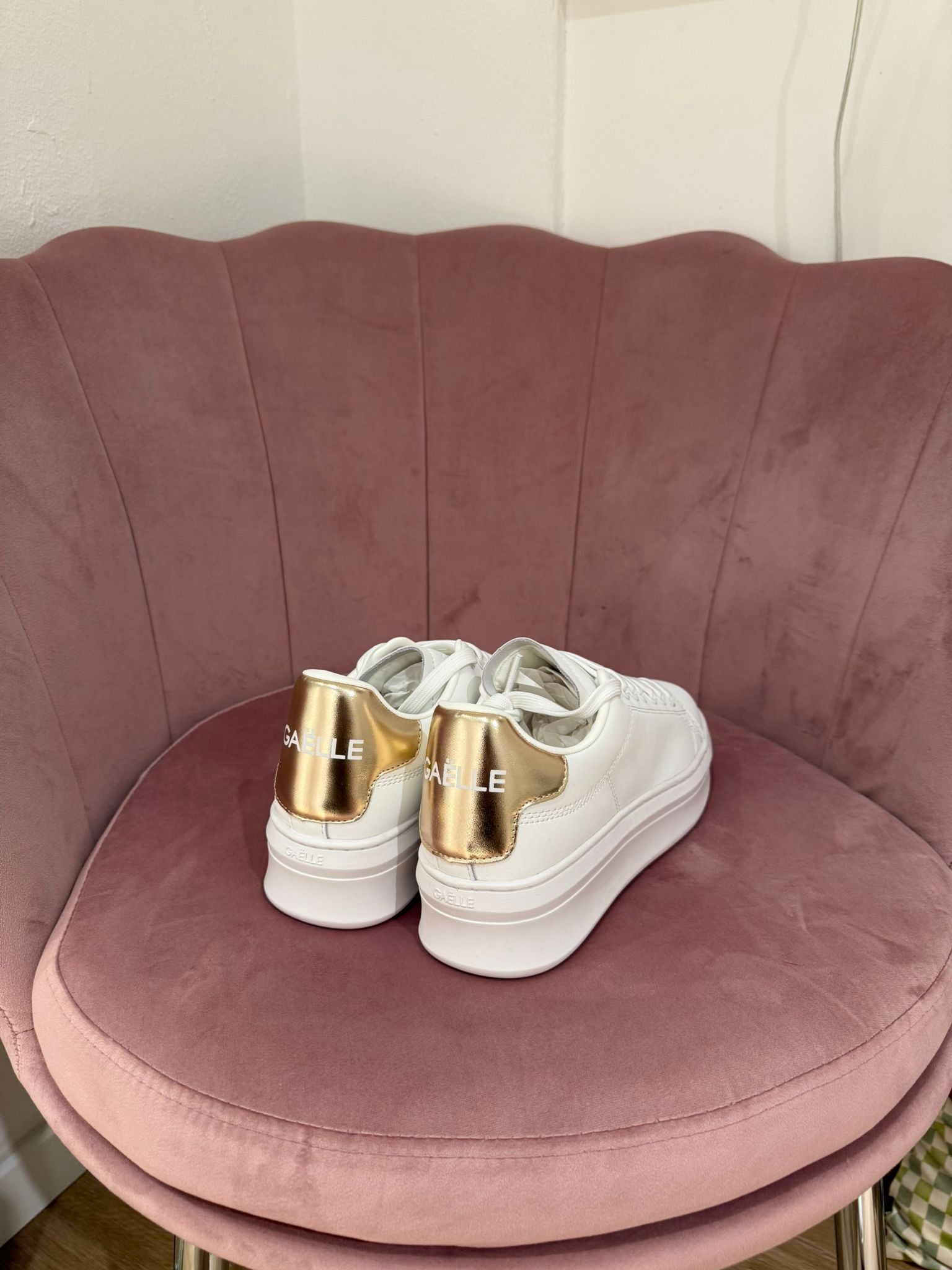 Sneaker Bianca Platform Gold Detail