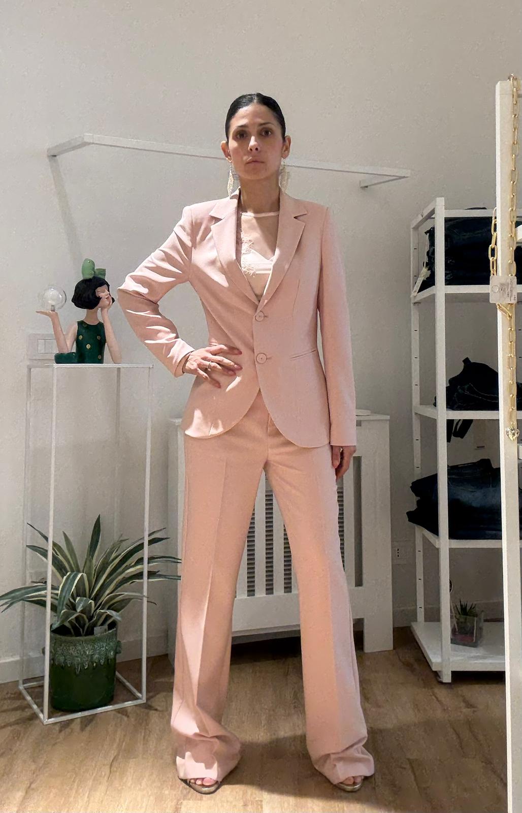 Completo Rosa Pastello Giacca + Pantalone leggermente a zampa