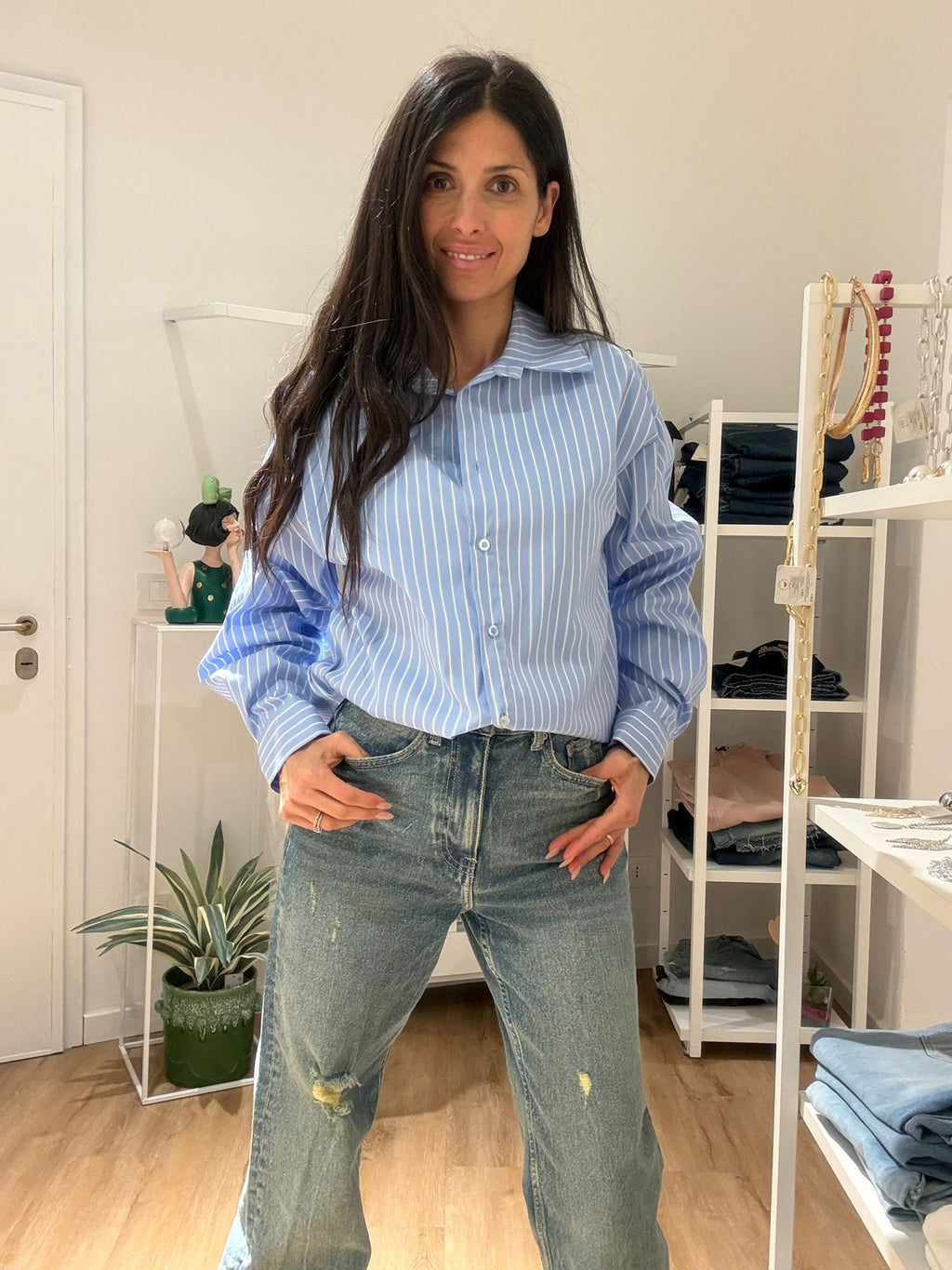 Camicia over basic riga Colore bianco celeste